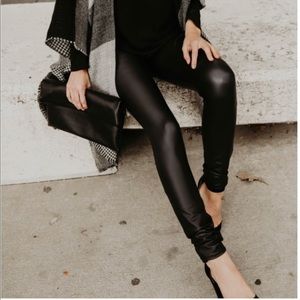 NWOT Vici Faux leather leggings